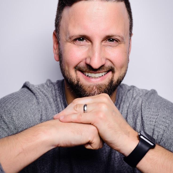 Portrait of Priya Kapoor, group coordinator and fusion cooking expert